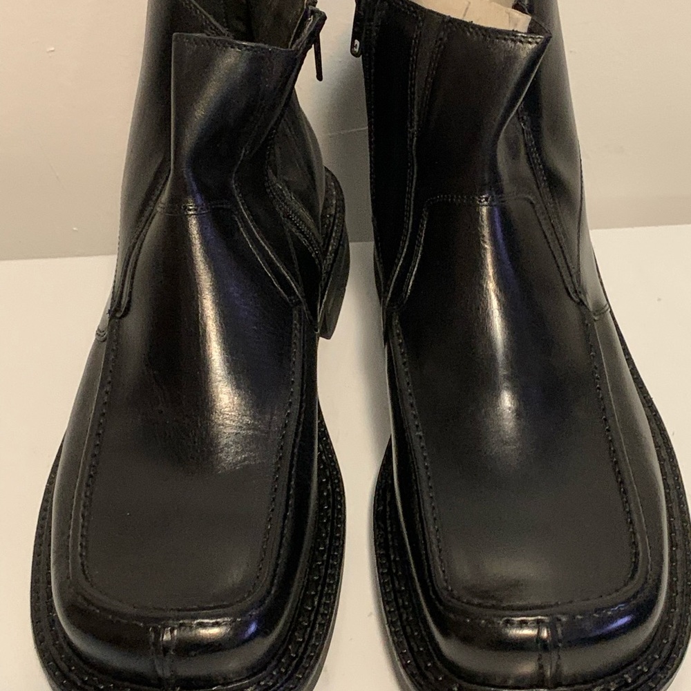 Kenneth Cole Italian made dress & casual boots